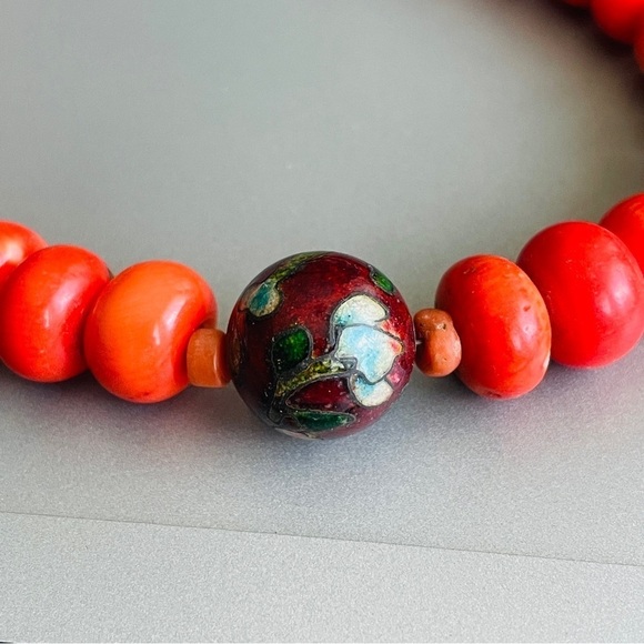 Vintage Natural Round Carved Coral & Cloisonné Bead Antique Chinese Neck… - Picture 8 of 8